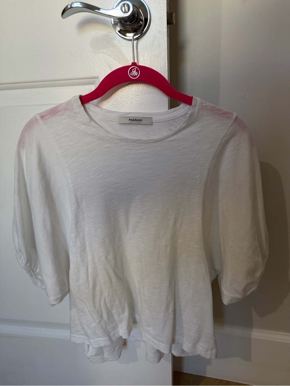 Pharaoh White 3/4 Sleeve Crewneck Women's Top
